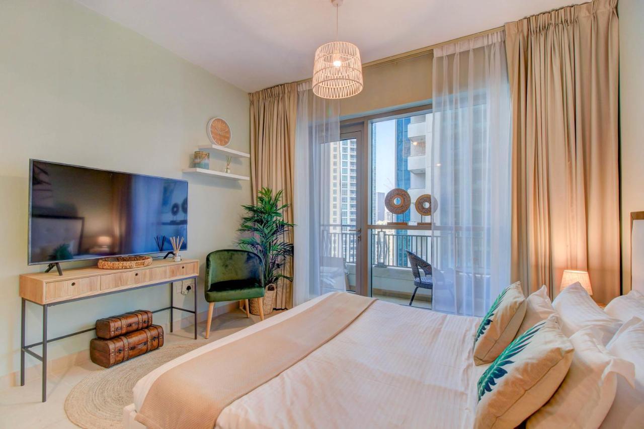 Durrani Homes - Luxurious Studio Near Dubai Mall With Pool View Екстер'єр фото