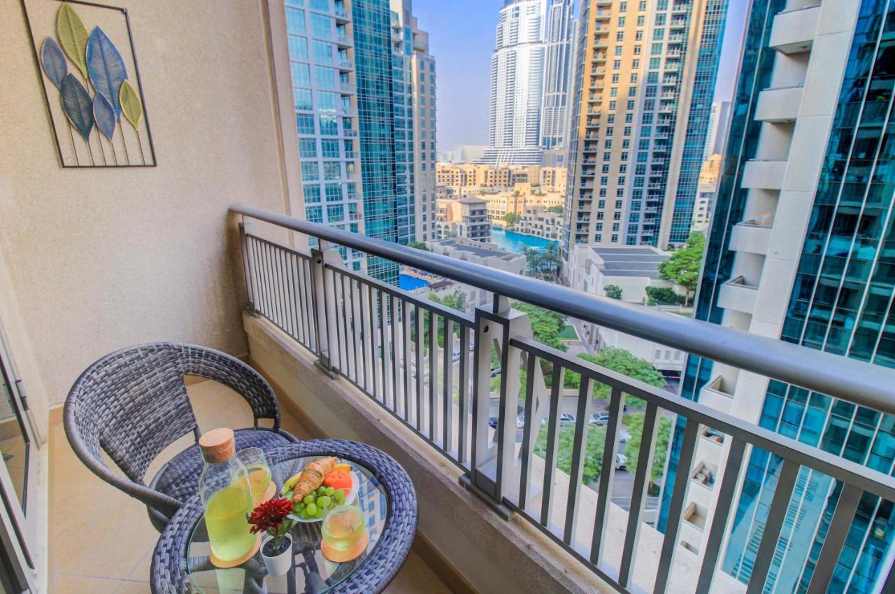 Durrani Homes - Luxurious Studio Near Dubai Mall With Pool View Екстер'єр фото